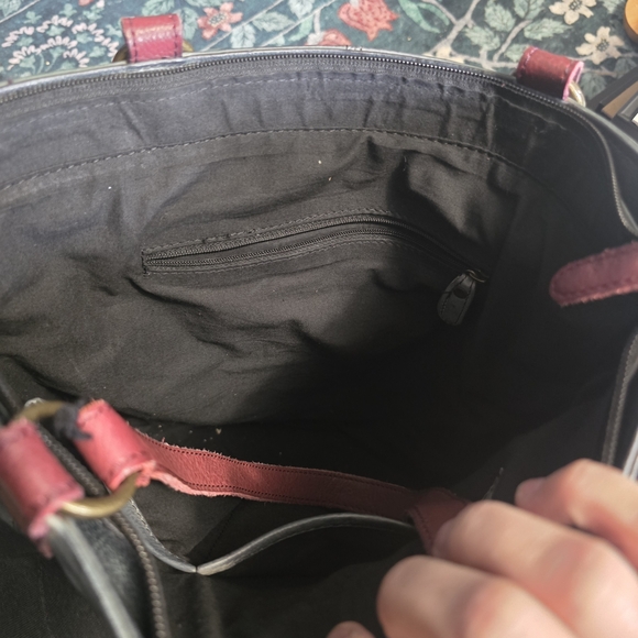 Myra LEATHER BAG -Navy Leather Messenger Bag with Burgundy Accents - Picture 3 of 5